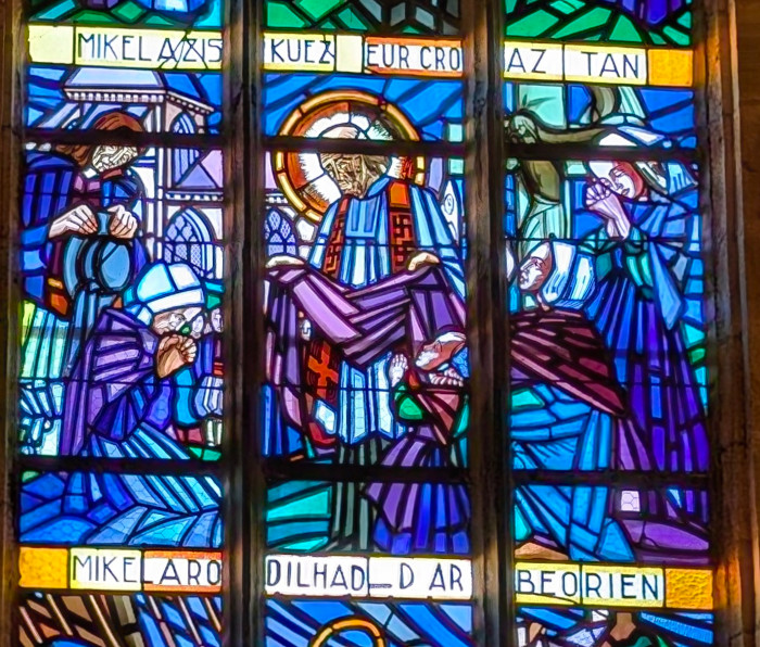 Les vitraux de Robert Micheau-Vernez à l'église Sainte-Croix du Conquet (1932)