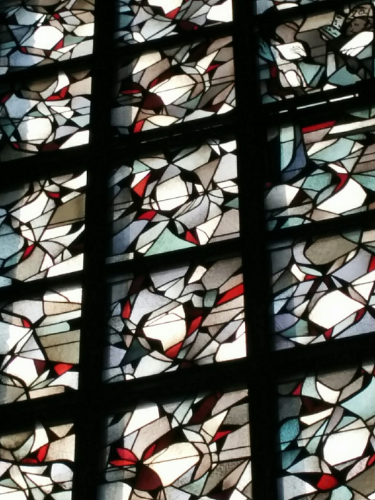 Les vitraux de Ludwig Baur à l'église Saint Lambert de Düsseldorf (1964)