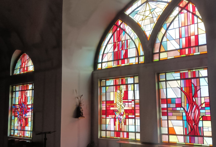 Les vitraux de Jean Villette à l'église Saint-Jean de Montmartre (1981)