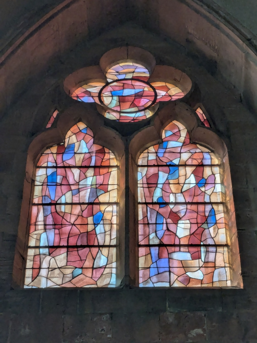 Les vitraux d'Elvire Jan à la cathédrale de Saint-Dié-des-Vosges (1986)