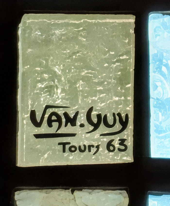 Les vitraux de Van Guy à l'église Notre-Dame-de-l'Assomption de Sainte-Marie-de-Ré (1962)
